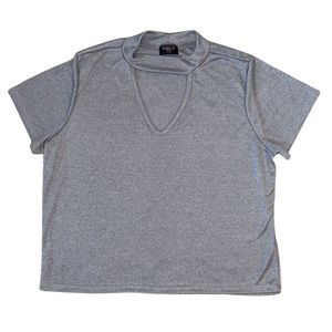 Gray short sleeve shirt